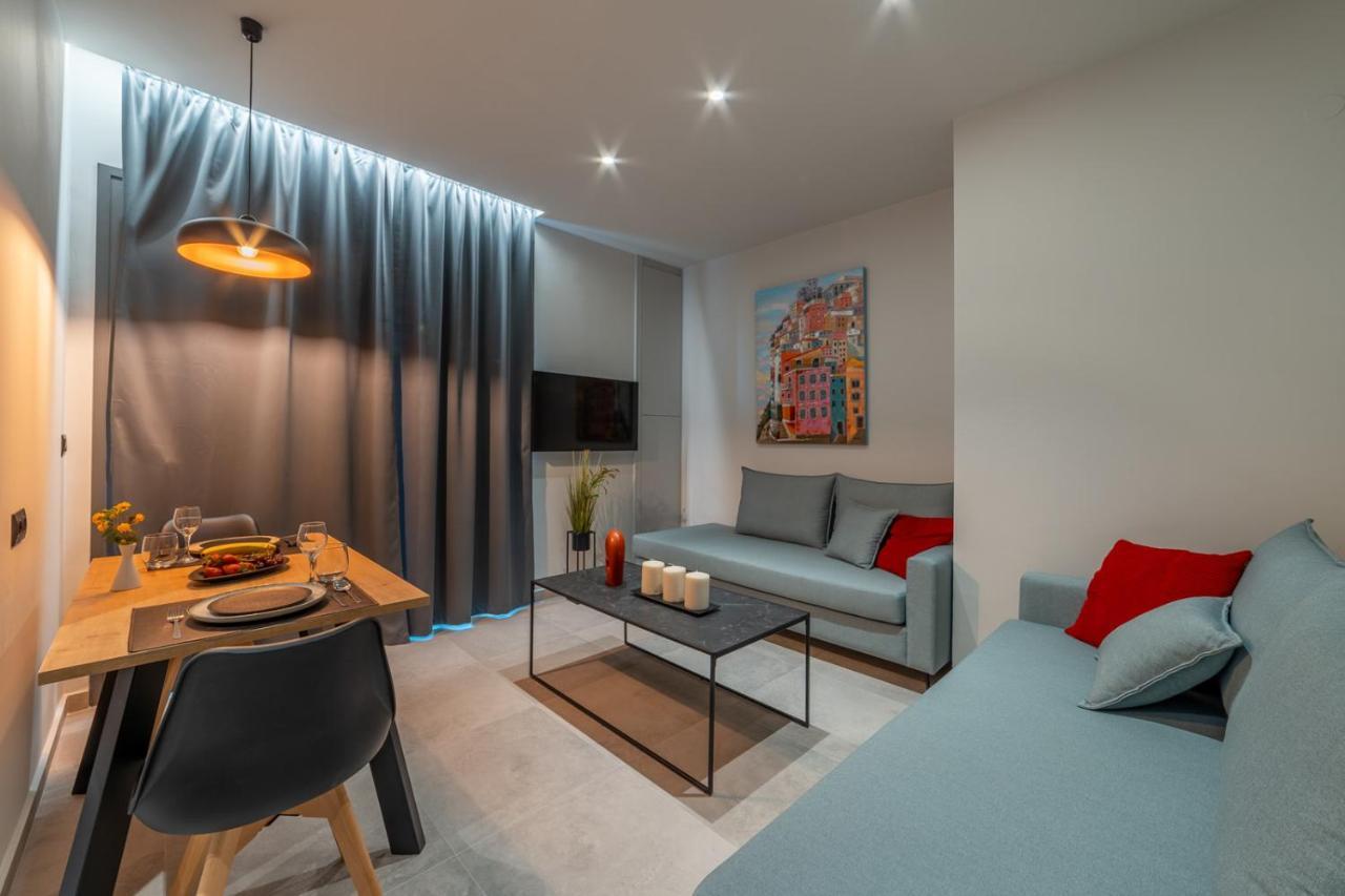 Brand New Suites In City Center Heraklion Exterior foto