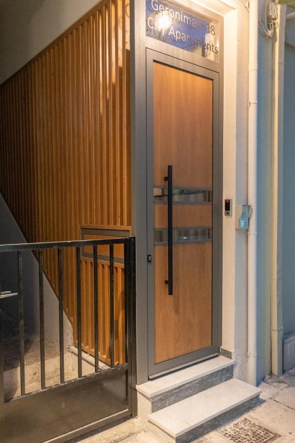 Brand New Suites In City Center Heraklion Exterior foto